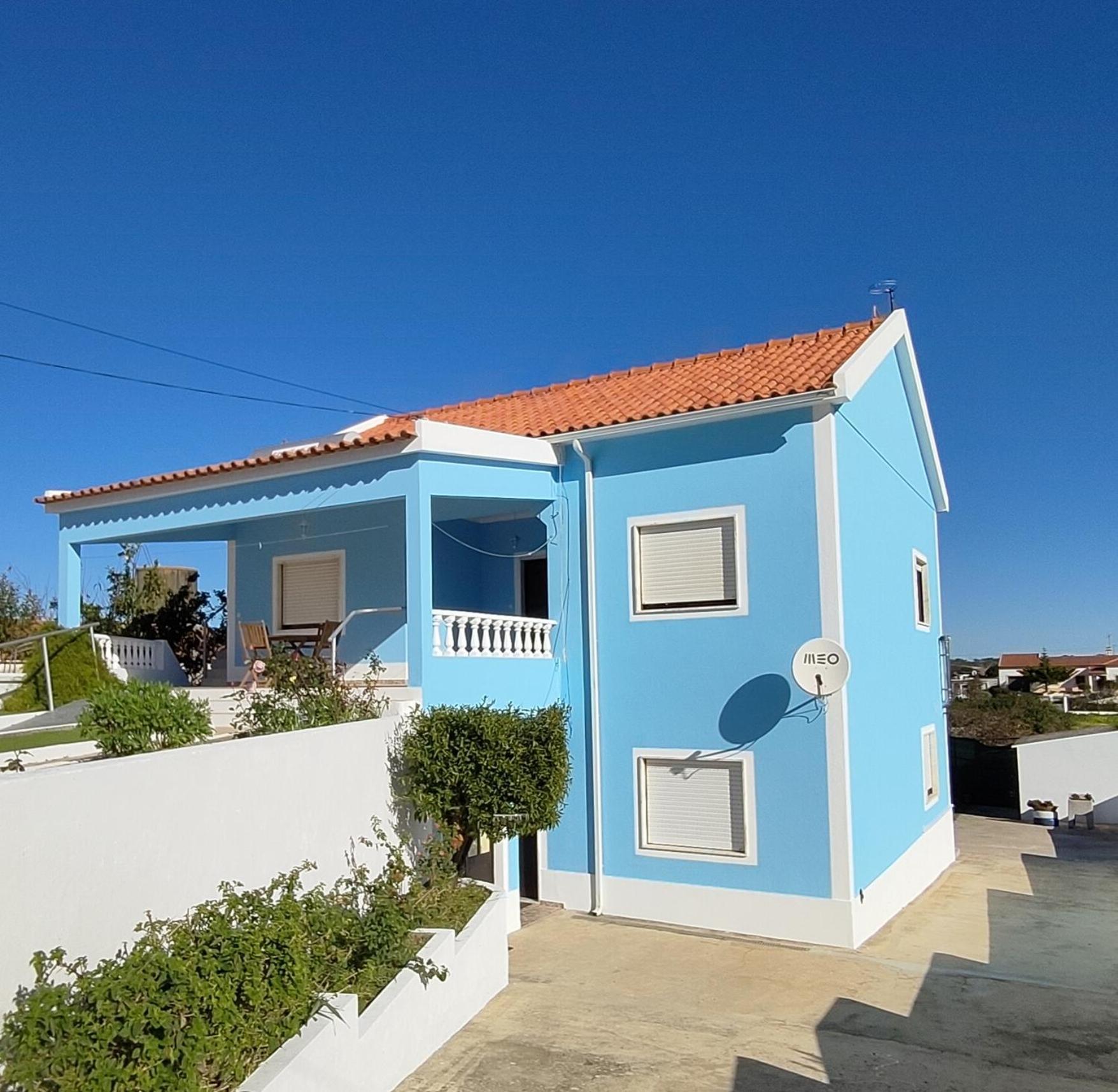 Vivenda Palheiras Holiday home *